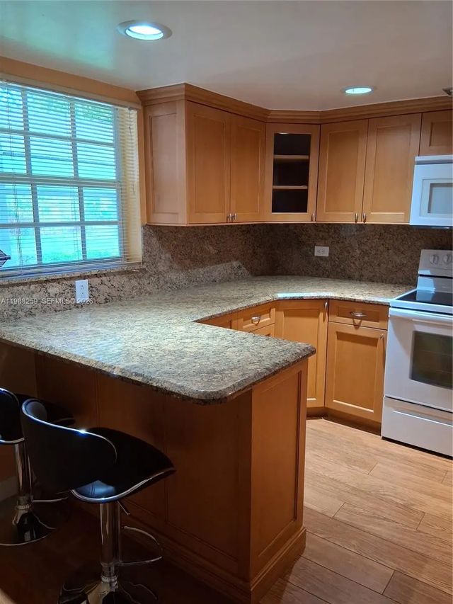 3 of 23 - 7556 Stirling Road #123, Davie, FL