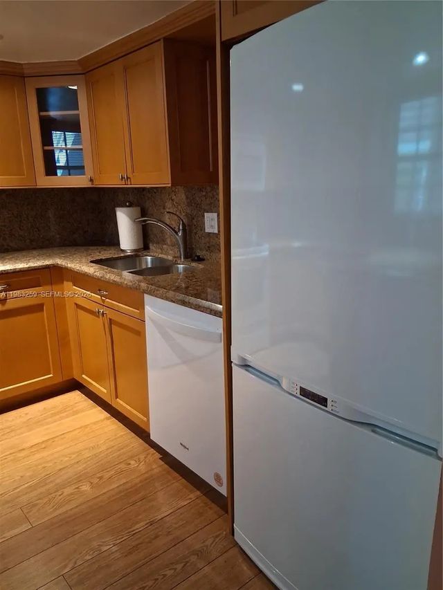 5 of 23 - 7556 Stirling Road #123, Davie, FL