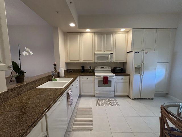 3 of 26 - 27 Harbour Isle Drive W #305, Fort Pierce, FL