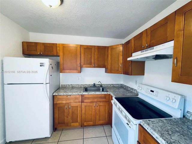 825 Nw 46th Avenue #825, Plantation