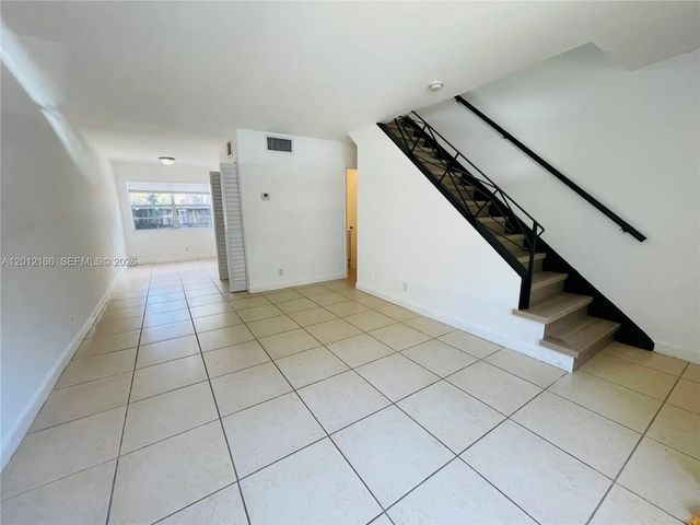 2 of 10 - 825 Nw 46th Avenue #825, Plantation, FL