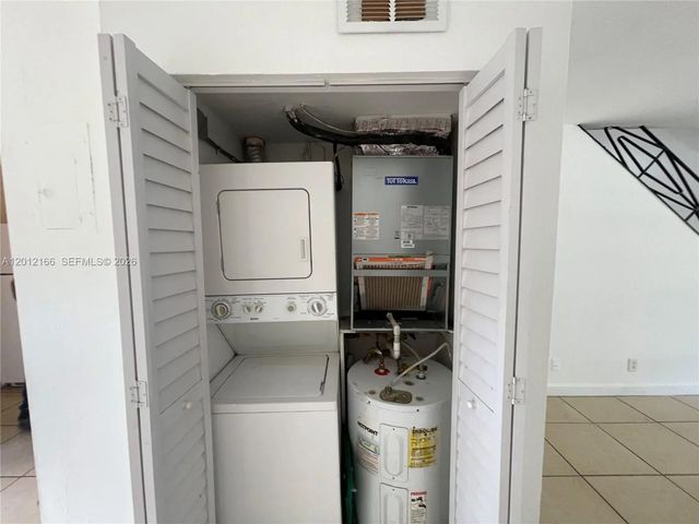 4 of 10 - 825 Nw 46th Avenue #825, Plantation, FL