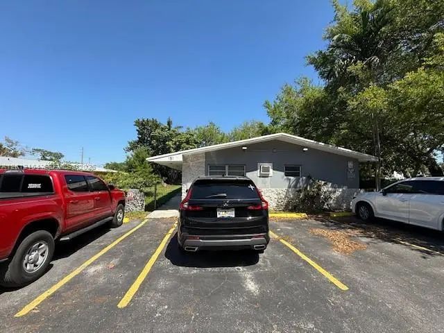 151 Nw 164th Street, Miami