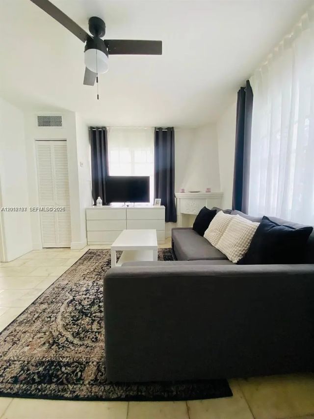 4 of 26 - 1526 Pennsylvania Avenue #20, Miami Beach, FL
