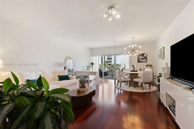 5 of 20 - 1700 Ne 105th #408, Miami Shores, FL