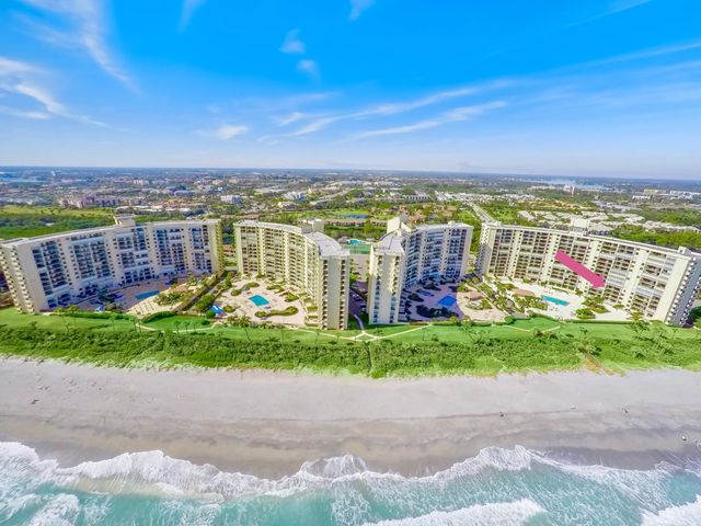 400 Ocean Trail Way #303, Jupiter