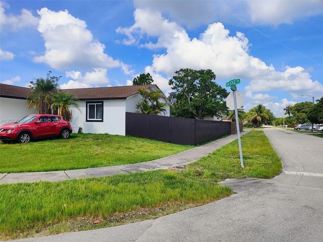 2 of 7 - 26200 Sw 132nd Place, Homestead, FL
