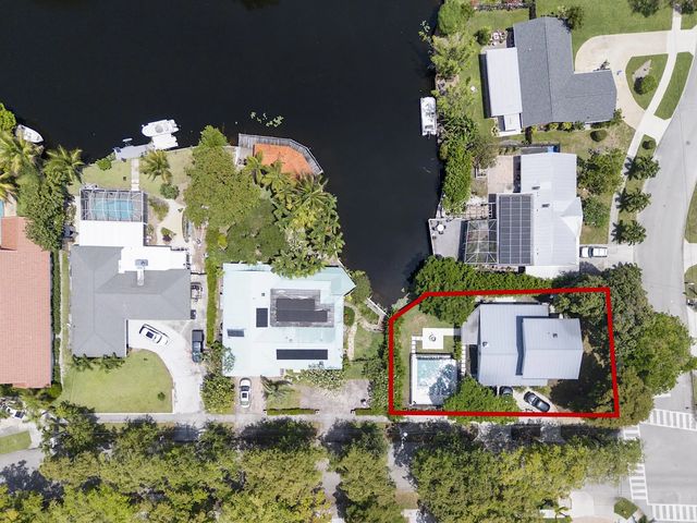 3 of 66 - 1808 N 17th Ave Avenue N, Lake Worth Beach, FL
