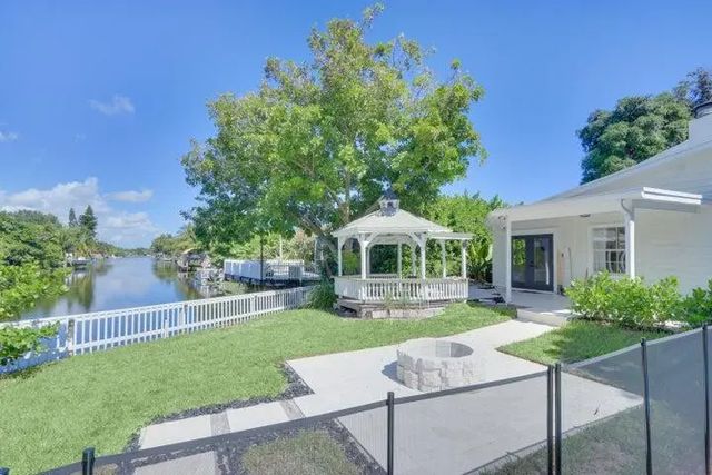 5 of 66 - 1808 N 17th Ave Avenue N, Lake Worth Beach, FL