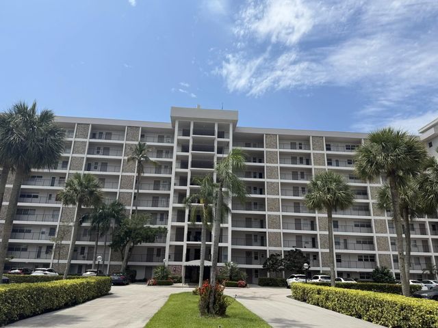 3150 N Palm Aire Drive #804, Pompano Beach