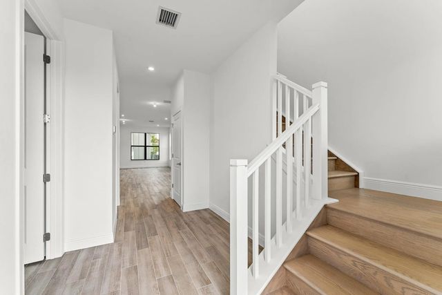 2 of 13 - 911 Sw Newfield Avenue, Palm City, FL