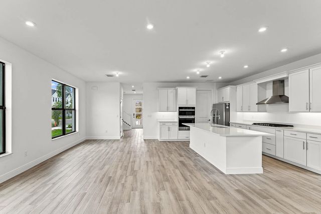 4 of 13 - 911 Sw Newfield Avenue, Palm City, FL