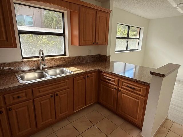 4 of 12 - 6850 Nw 173rd Drive #109, Hialeah, FL