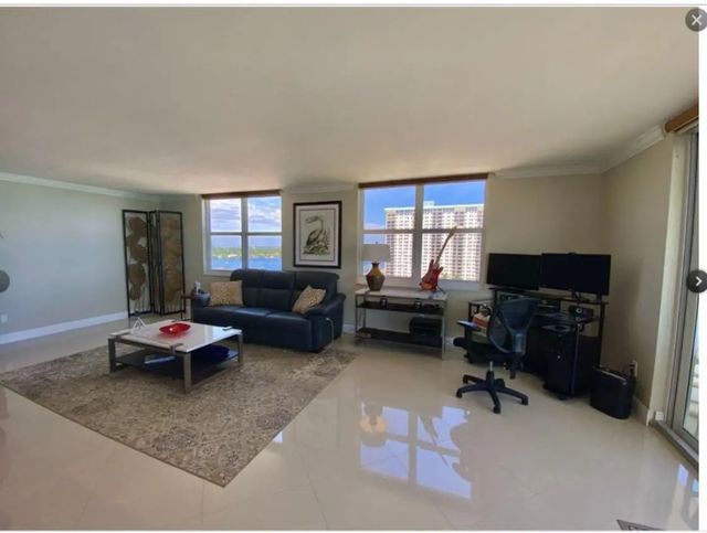 3 of 22 - 1501 S Ocean Drive #1503, Hollywood, FL