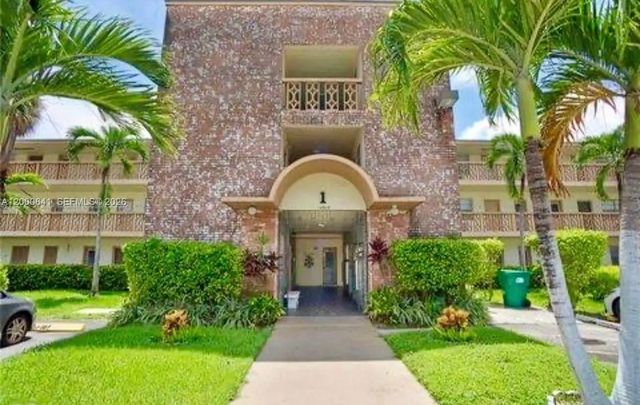 16900 Ne 14 #109, Miami