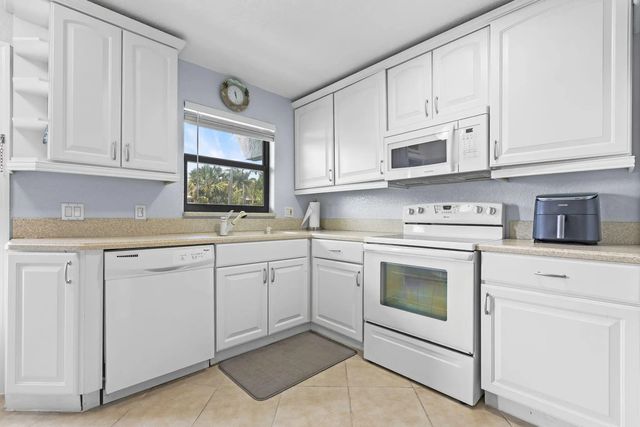 4 of 66 - 1300 Seaway Drive #b7, Fort Pierce, FL