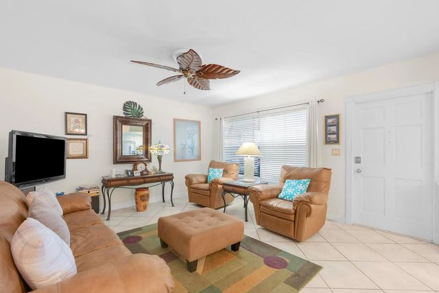 2 of 21 - 100 Se 6th Avenue #304, Pompano Beach, FL