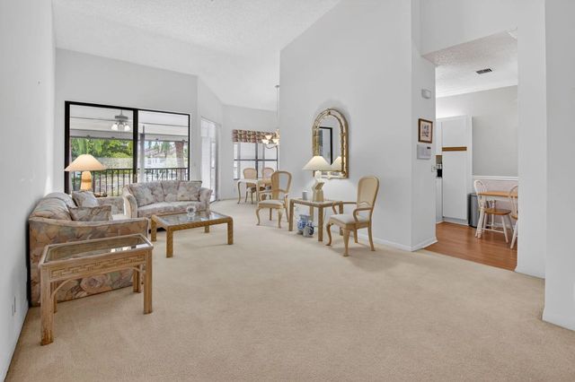 5 of 61 - 5366 Venetia Court #e, Boynton Beach, FL