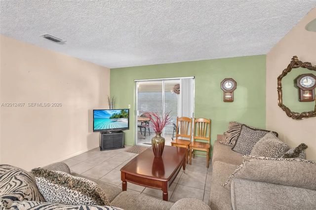 4 of 24 - 16901 Ne 13th Avenue #303, Miami, FL