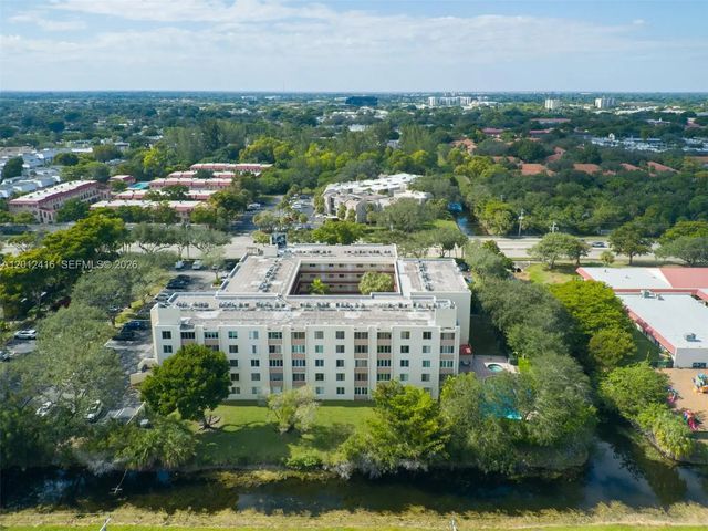 3149 Riverside Drive #b-202, Coral Springs