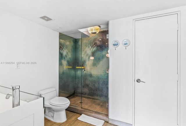 5 of 11 - 1100 West Avenue #410, Miami Beach, FL