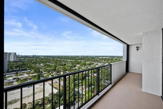 5 of 39 - 5600 N Flagler Drive #2304, West Palm Beach, FL