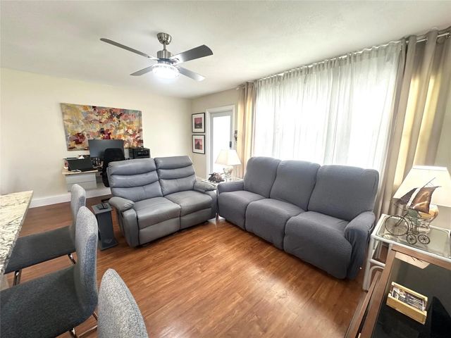 4 of 63 - 528 Tilford X, Deerfield Beach, FL