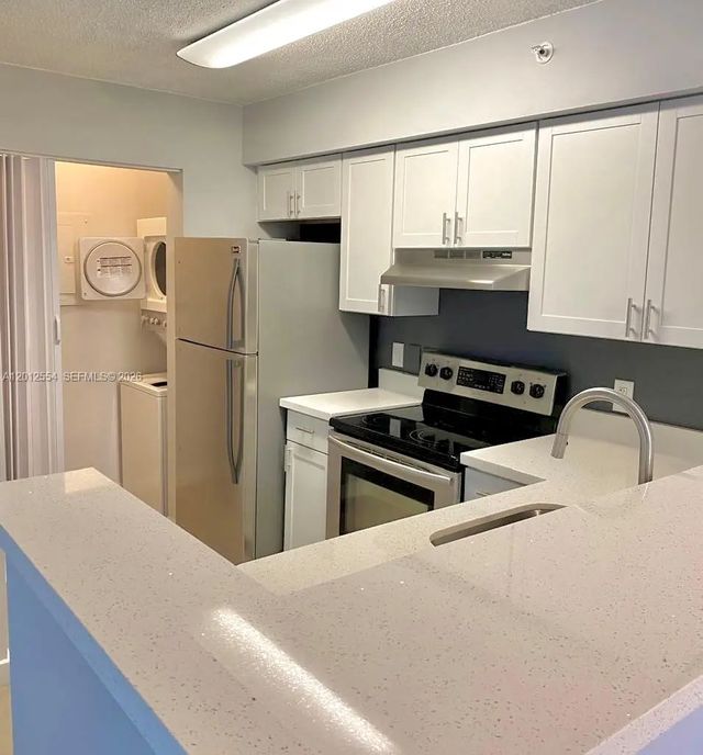 12118 Saint Andrews Place #107, Miramar