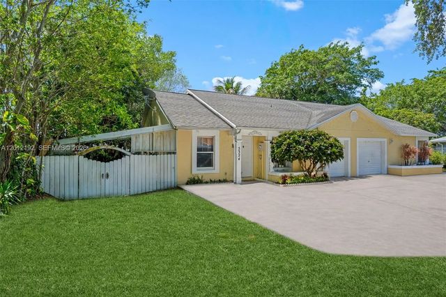 3 of 29 - 5324 Gray Fox Court, West Palm Beach, FL