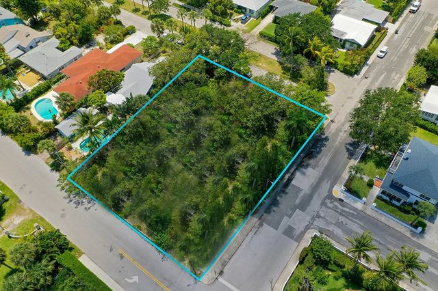 5 of 14 - 502 S Palmway, Lake Worth Beach, FL