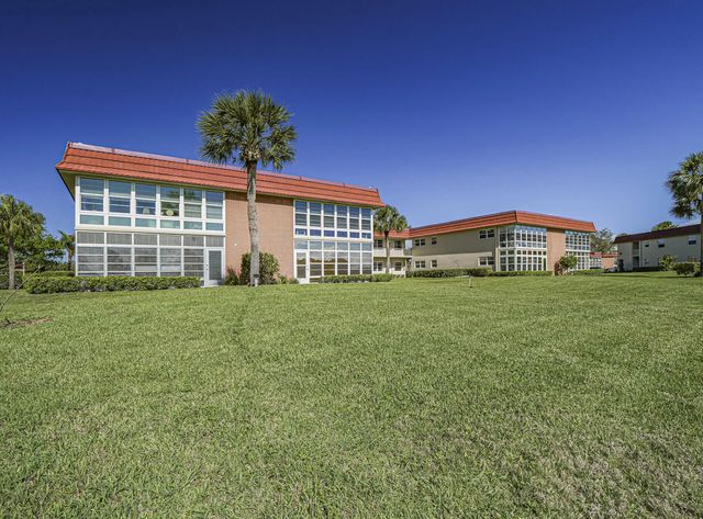 2 of 39 - 67 Royal Oak Drive #206, Vero Beach, FL
