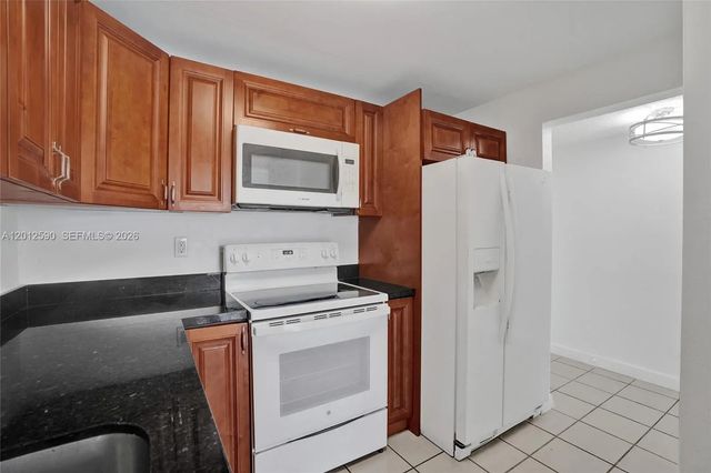 5 of 49 - 14250 Sw 62nd Street #408, Miami, FL