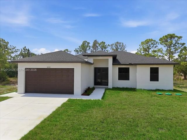 1032 Candlelight Drive, 
