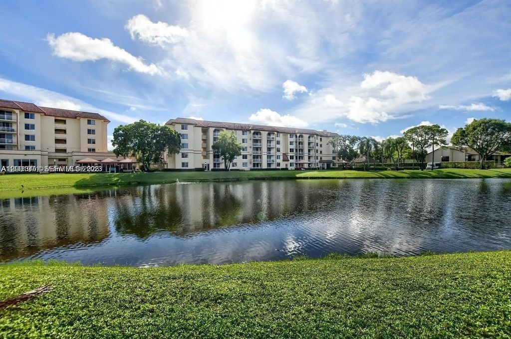 1258 S Military Trail #813, Deerfield Beach
