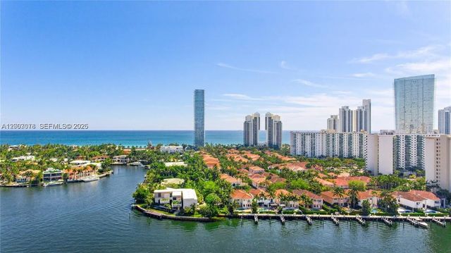 19667 Turnberry Way #18d, Aventura