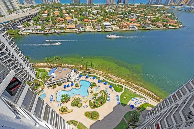 19101 Ne 36th Court #2509, Aventura