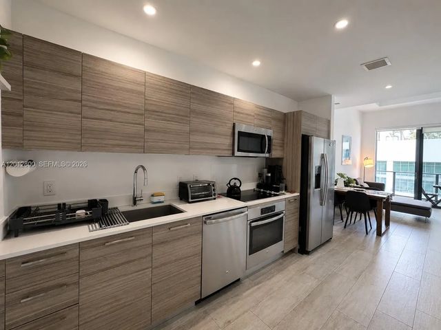 2 of 30 - 121 Ne 34th Street #l601, Miami, FL