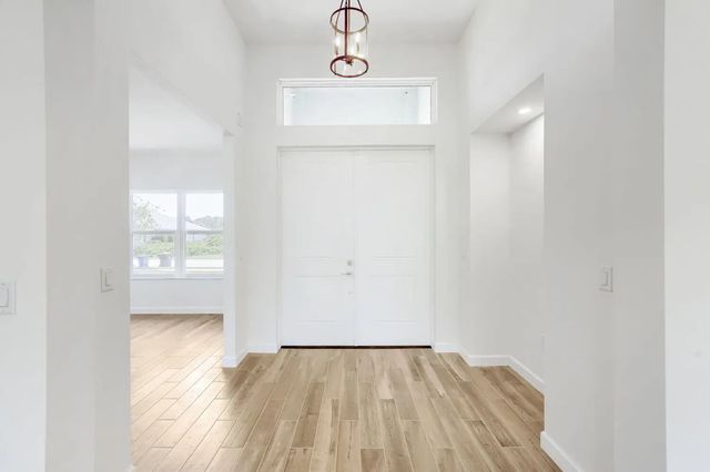 4 of 28 - 6635 49th Court, Vero Beach, FL