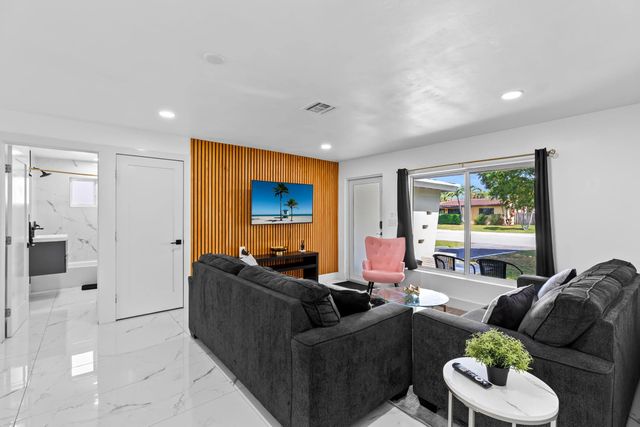 3 of 36 - 1010 Sw 32nd Street, Fort Lauderdale, FL