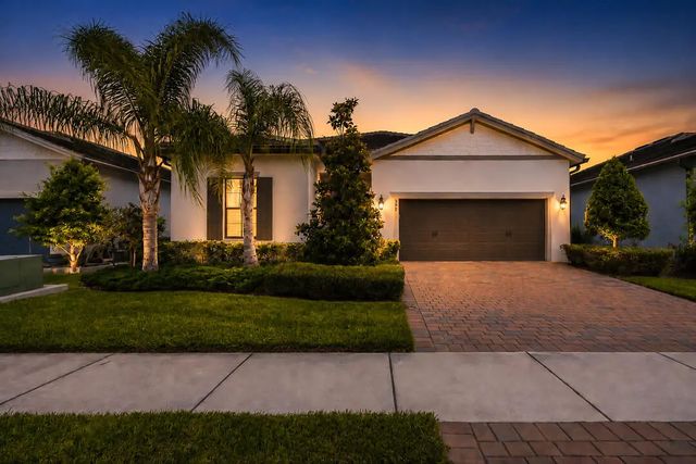 599 Se Villandry Way, Port St. Lucie