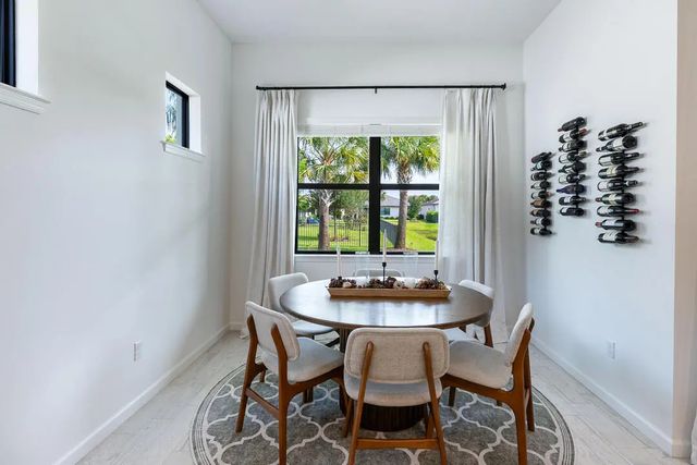 4 of 50 - 599 Se Villandry Way, Port St. Lucie, FL