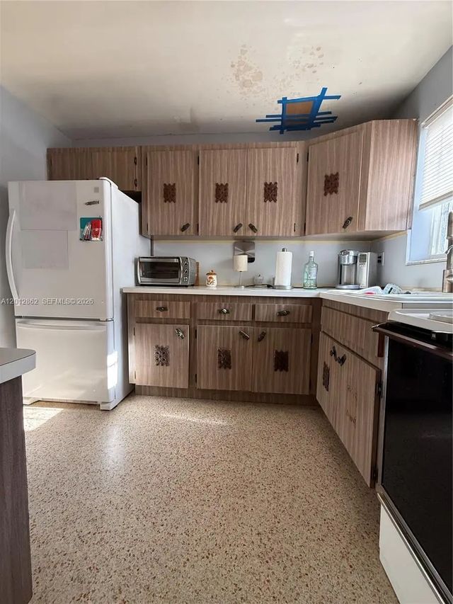 399 W 12th Street, Hialeah
