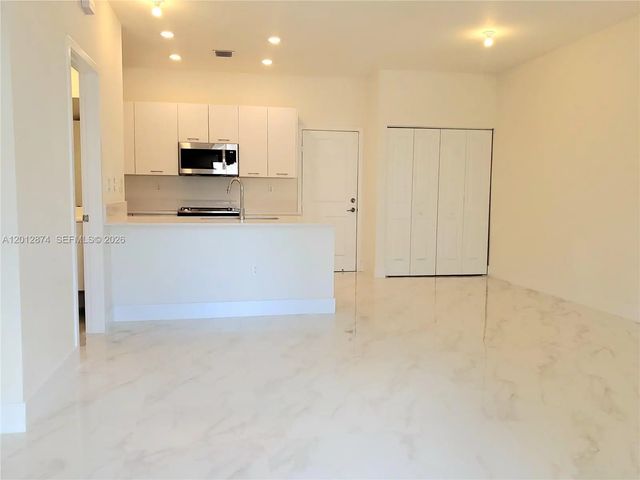 3 of 58 - 4278 Nw 82nd Avenue #4278, Doral, FL