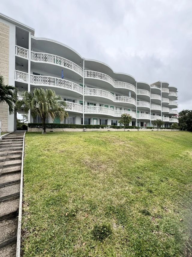 2 of 14 - 2381 Sunset Avenue #117, Lake Worth Beach, FL