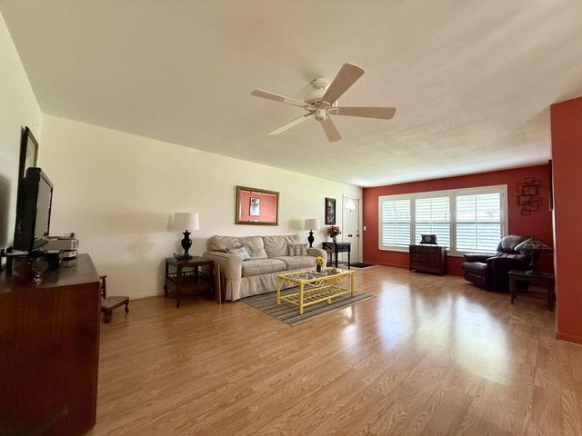 4 of 35 - 215 South Boulevard #c, Boynton Beach, FL