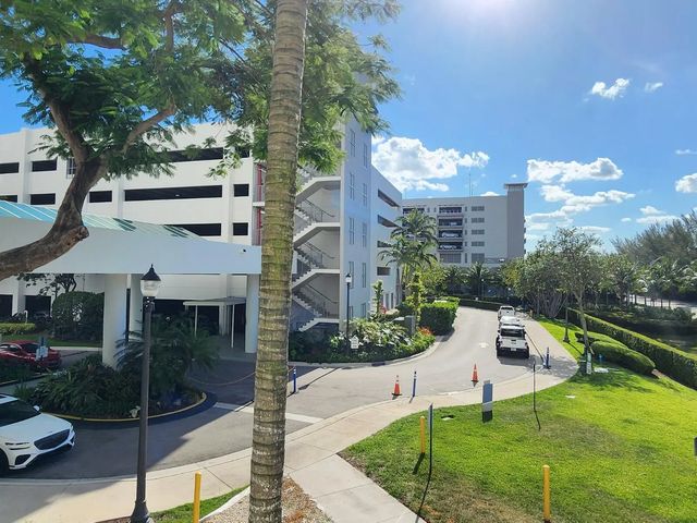 4 of 19 - 15051 Royal Oaks Lane #202, North Miami, FL