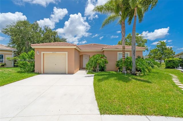 2001 Sw 104th Avenue, Miramar