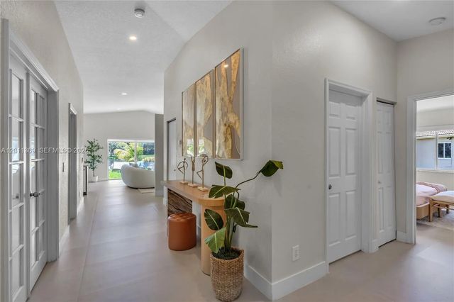 5 of 43 - 2001 Sw 104th Avenue, Miramar, FL