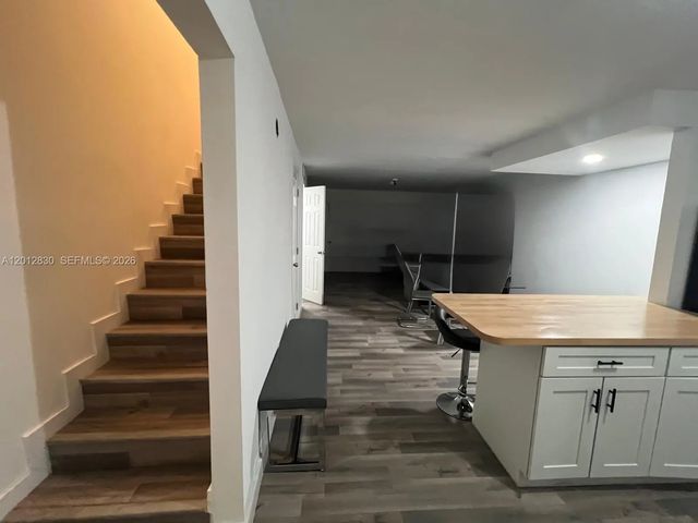 3 of 11 - 1560 Ne 151st Street #102, Miami, FL