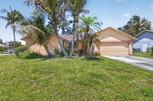2 of 35 - 9389 Longmeadow Circle, Boynton Beach, FL